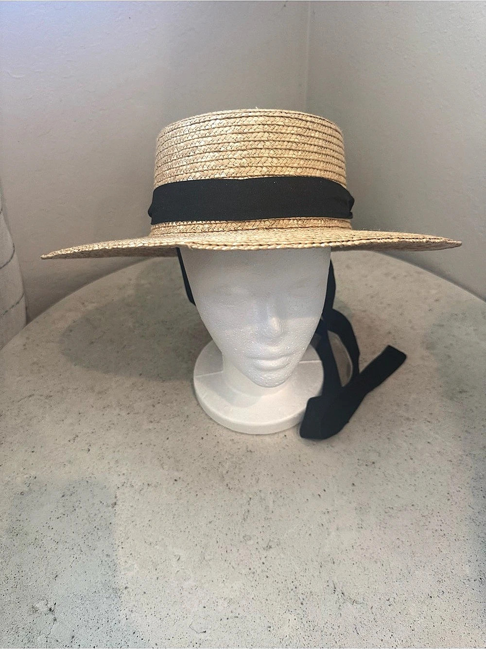 Wide Brim Sun Hat in Tan  Like New